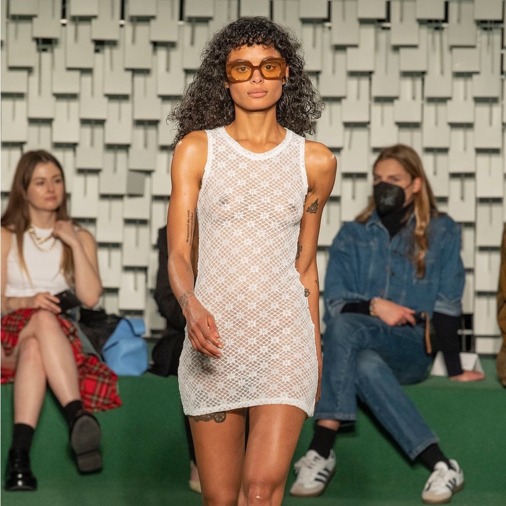 Maison Cléo Calais daisies lace mini dress